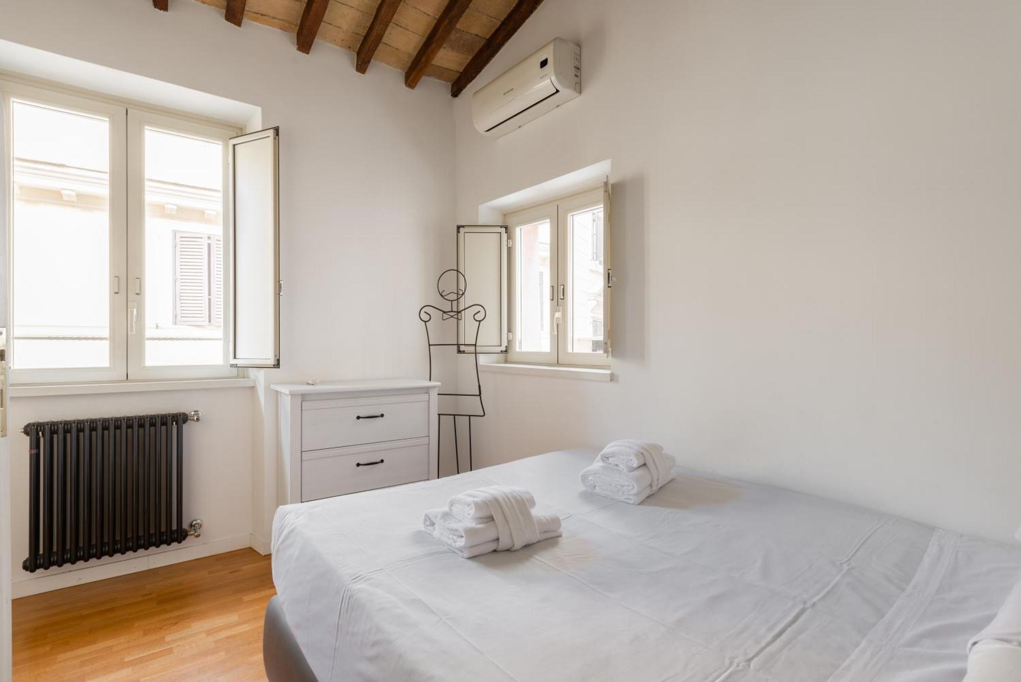 Pavone Centre Romantic Apartment Buitenkant foto